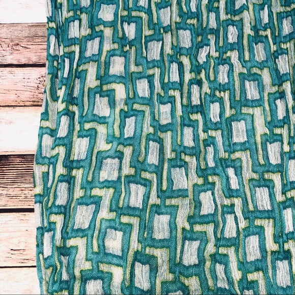 Geometric Print Scarf - Picture 3 of 3